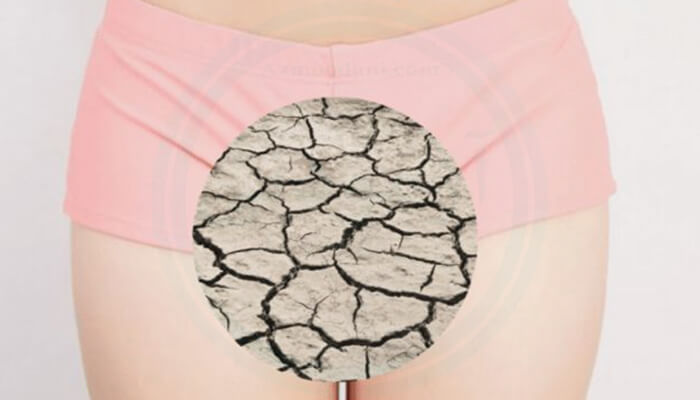 خشکی واژن یکی از دلایل کاهش میل جنسی در زنان